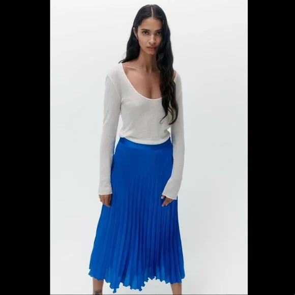 Zara Blue Satin Effect Pleated Midi Skirt - Picture 2 of 10